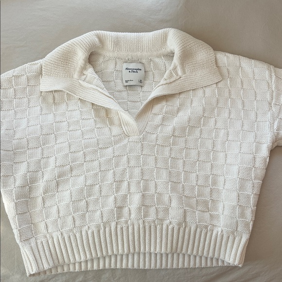 Abercrombie Cropped Sweater - Picture 1 of 3